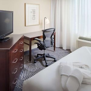 One-Bedroom King Suite